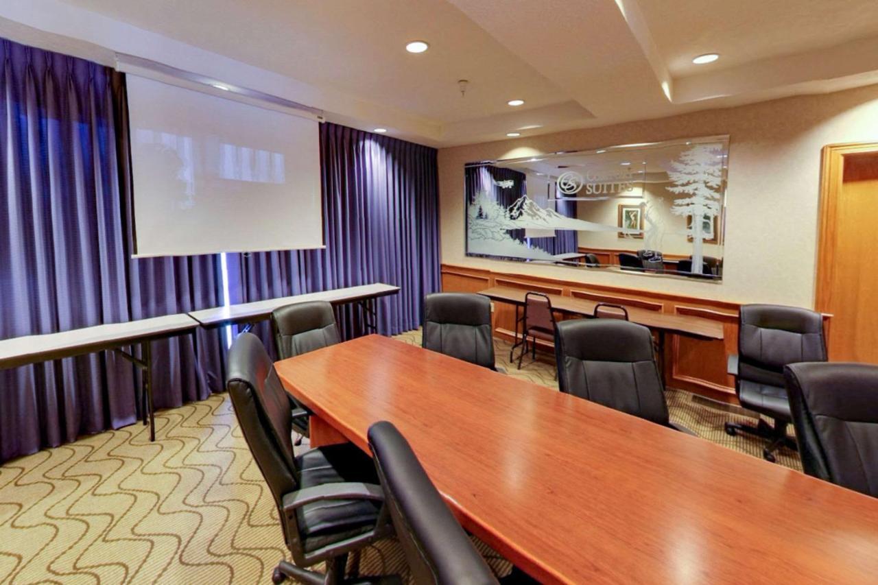Comfort Suites Salem Buitenkant foto